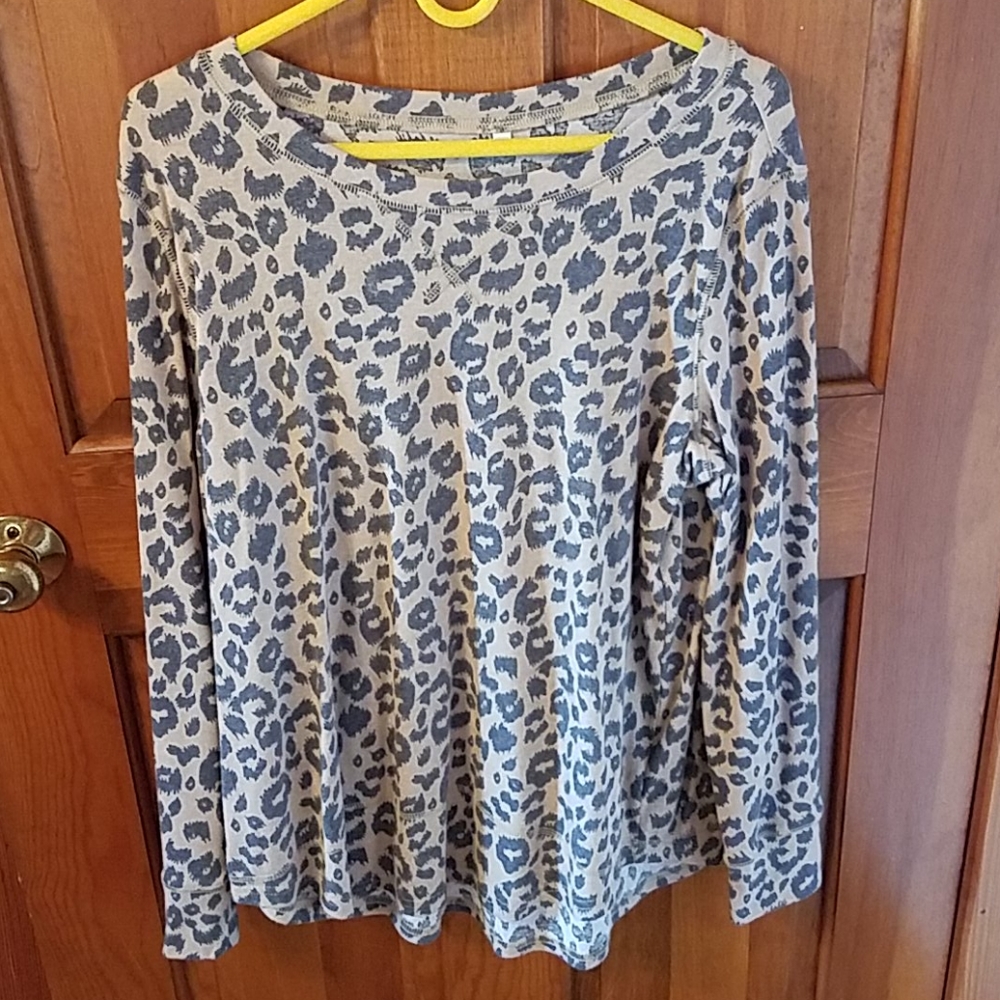 Leopard long sleeve shirt